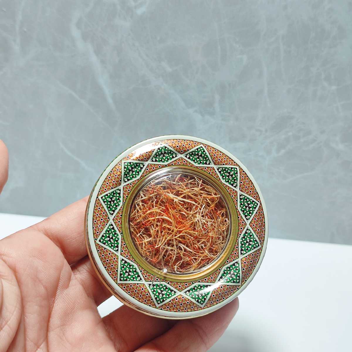 ظرف خاتم 5 گرم ریشه زعفران {نخ زرد}