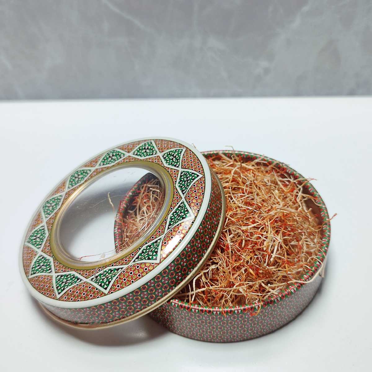 ظرف خاتم 5 گرم ریشه زعفران {نخ زرد}