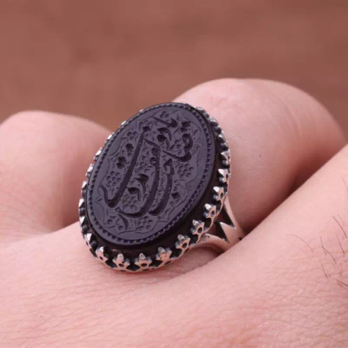 انگشتر عقیق مشکی نقش یاصاحب ذوالفقار مدد اصل
