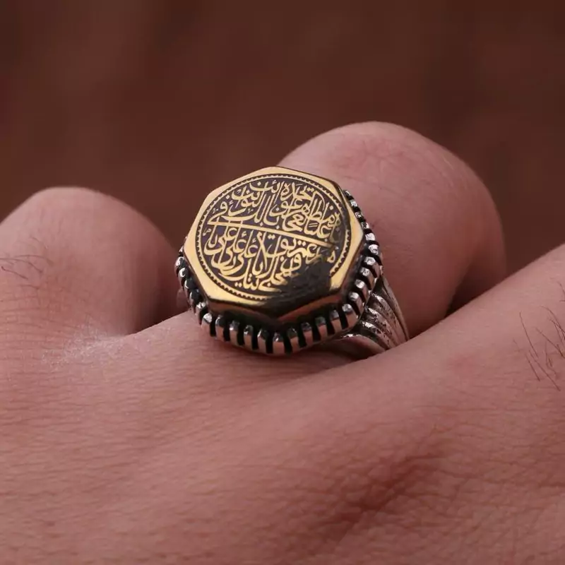 انگشتر حدید روکش برنجی نقش نادعلی اصل ( انگشتر مردانه )