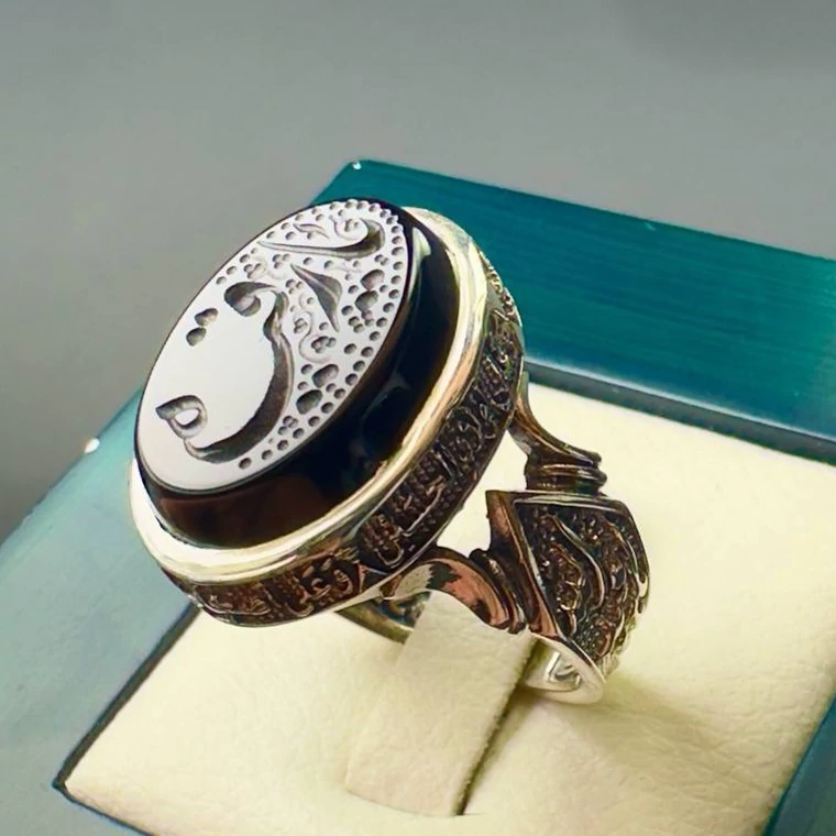 انگشتر مردانه نقره قلم زنی عقیق مشکی اصل