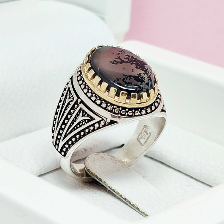 انگشتر شجر قائن منظره قهوه ای رنگ