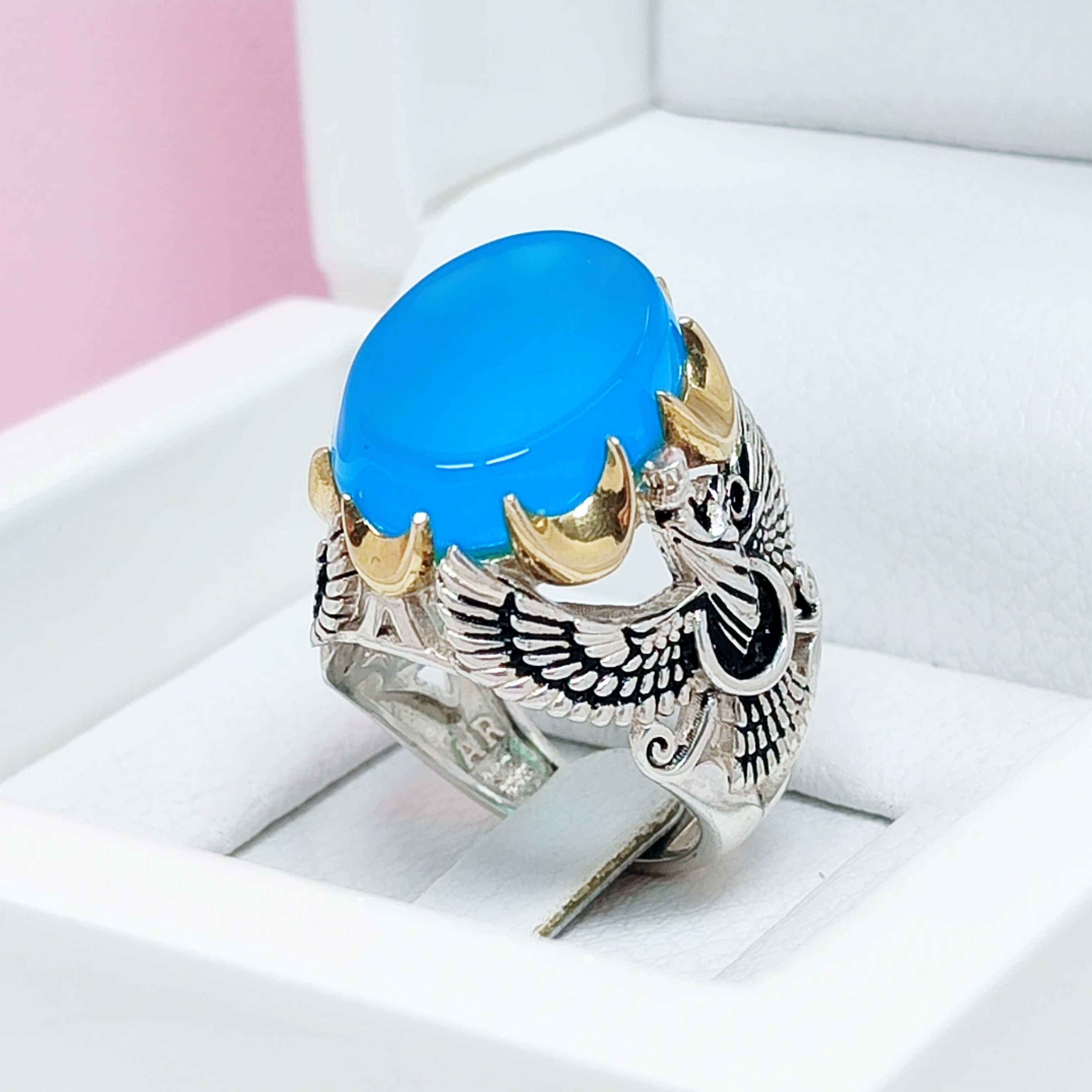 نقش فروهر مردانه نقره عقیق آبی آسمانی