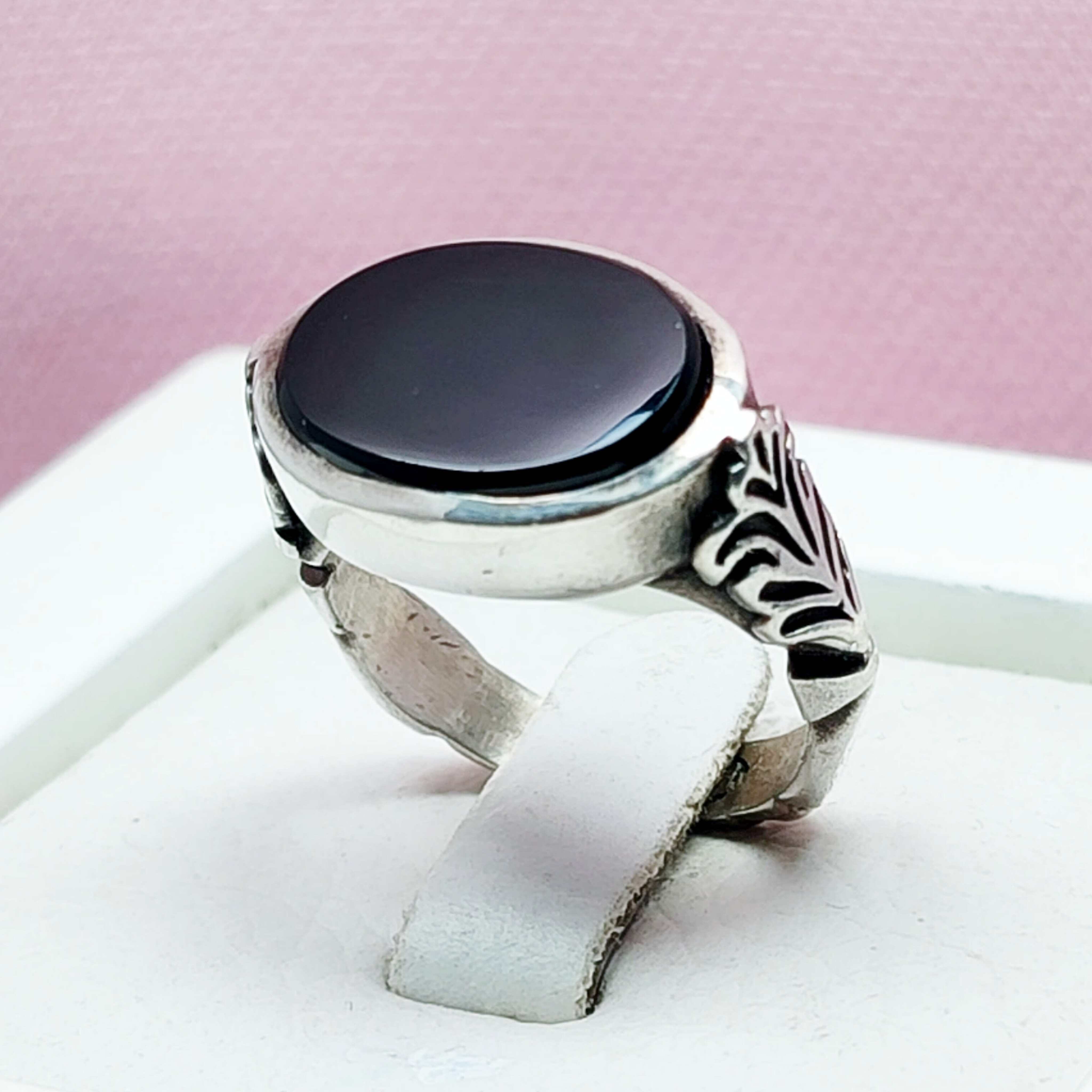 انگشتر نقره عقیق سیاه ظریف خاص جوان پسند