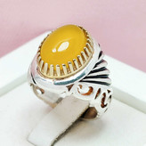 انگشتر مردانه عقیق زرد تاج طلایی