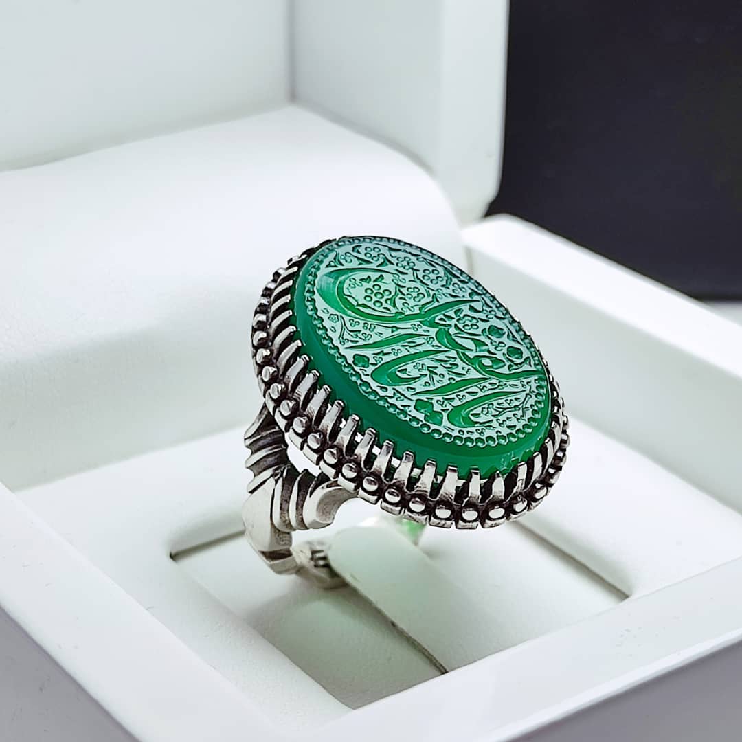 انگشتر خطی مردانه عقیق سبز با حکاکی یا اباالفضل