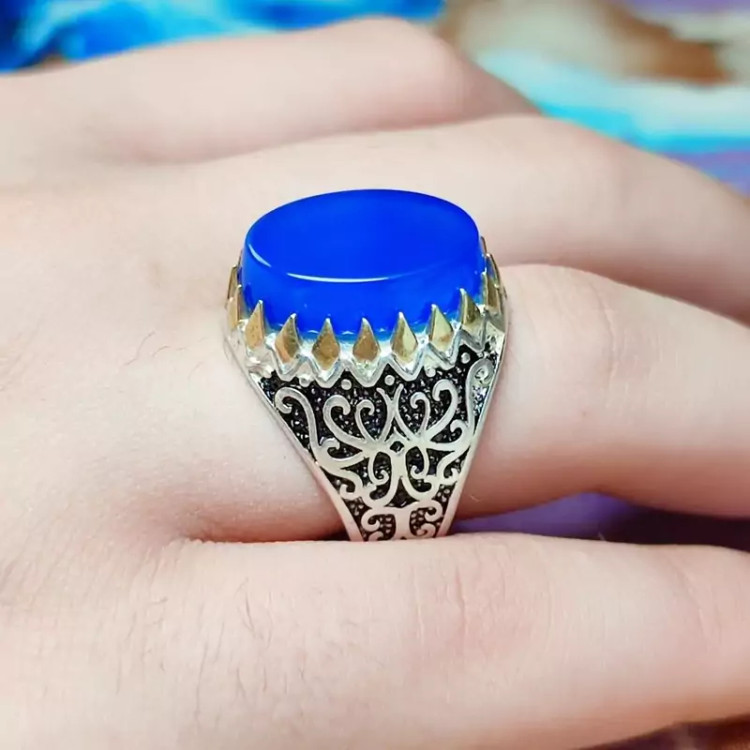 انگشتر مردانه عقیق آبی اصلی تاج برنجی